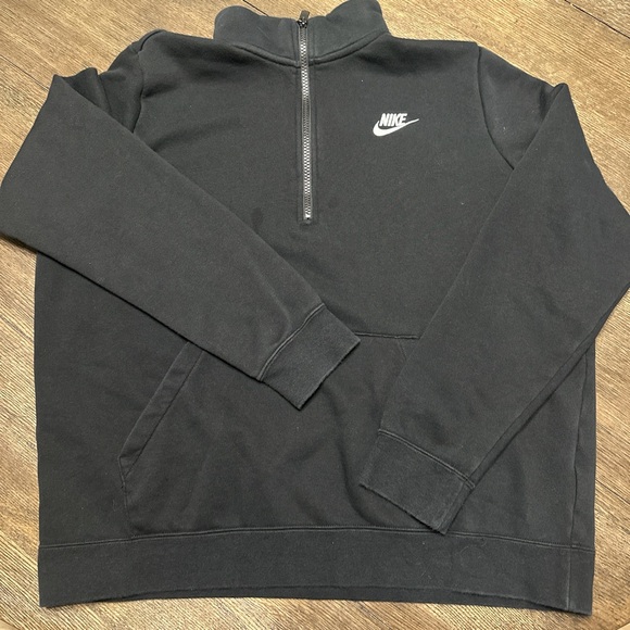 Nike Black Half-Zip Sweatshirt - Picture 1 of 3